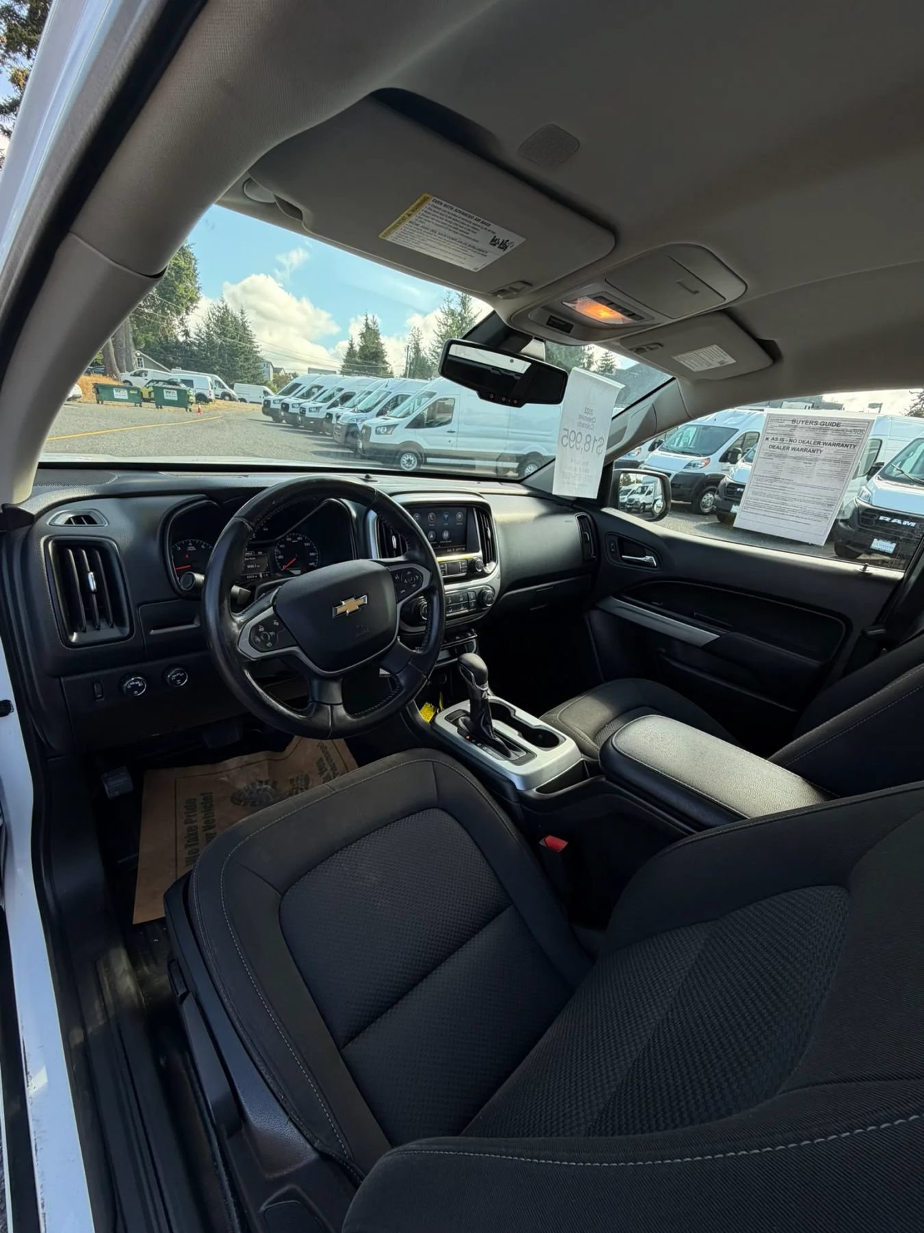 Used 2022 Chevrolet Colorado LT w/ Fleet Safety Package AWD/4WD image 18