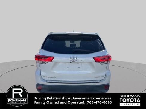 Used 2017 Toyota Highlander XLE w/ Protection Package #3 AWD/4WD image 5