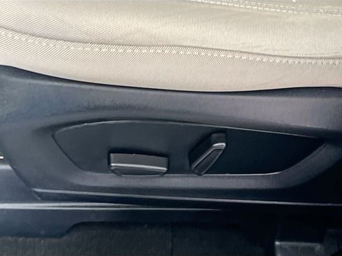 Used 2023 Ford Explorer 2WD image 15