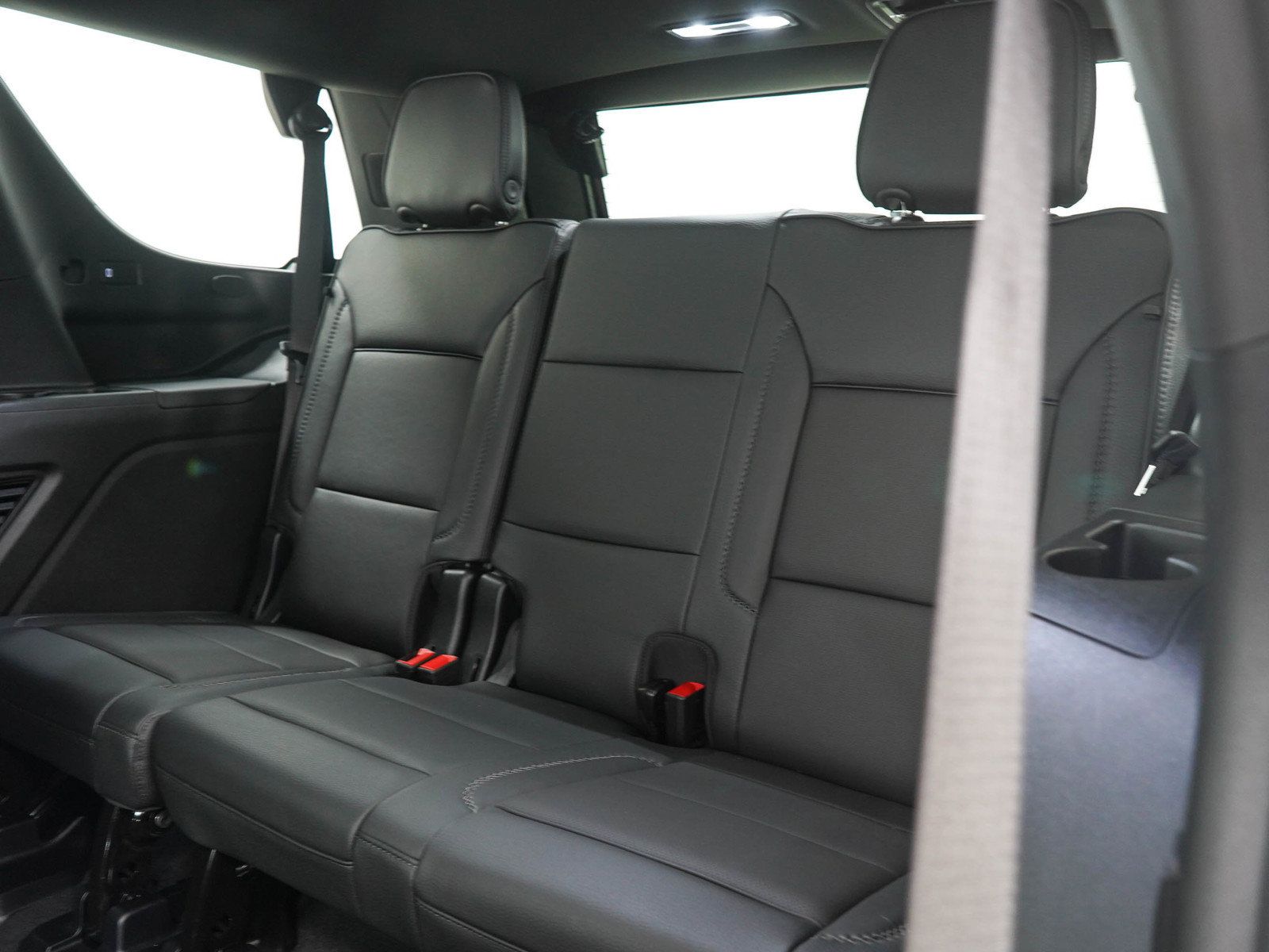 Used 2025 GMC Yukon Denali w/ Sun & Power Step Package AWD/4WD image 15