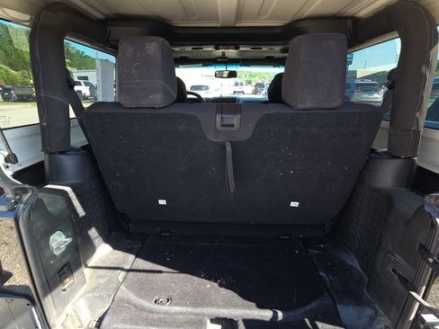 Used 2014 Jeep Wrangler Sport w/ Quick Order Package 24S AWD/4WD image 13