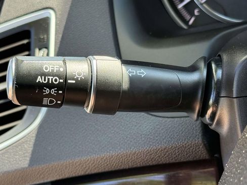 Used 2017 Acura TLX w/ Technology Package FWD image 26