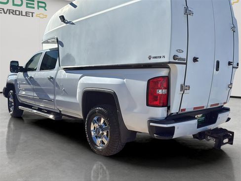 Used 2017 GMC Sierra 3500 Denali w/ Duramax Plus Package image 10