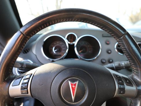 Used 2007 Pontiac Solstice GXP w/ Premium Package image 17