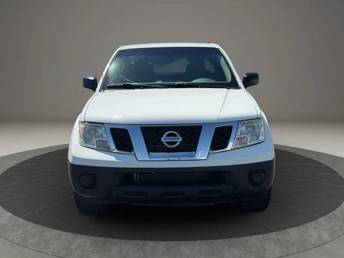 Used 2020 Nissan Frontier S RWD image 9