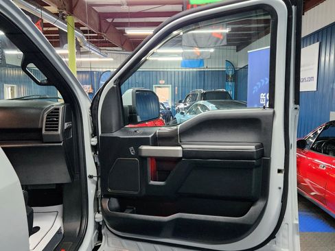 Used 2017 Ford F150 Raptor w/ Equipment Group 802A Luxury image 14