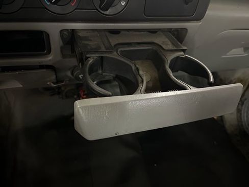 Used 2005 Ford F250 XL image 16