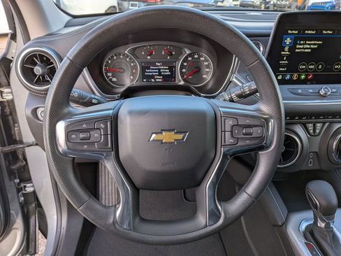 Used 2025 Chevrolet Blazer LT image 17