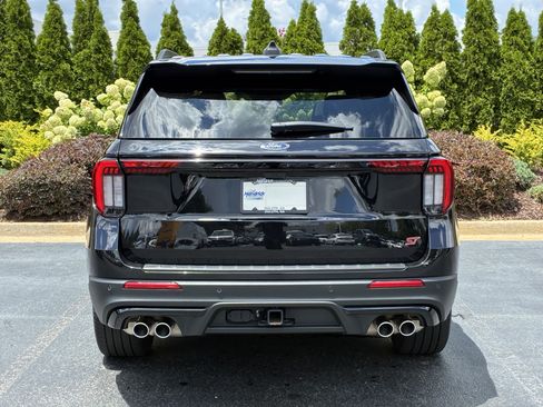 Used 2025 Ford Explorer ST AWD/4WD image 7
