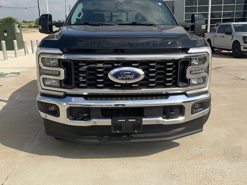 Used 2024 Ford F350 Lariat w/ Lariat Ultimate Package AWD/4WD image 2