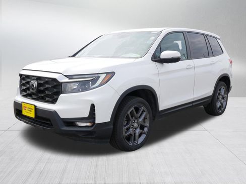 Used 2023 Honda Passport EX-L image 3