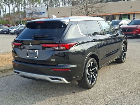 Used 2024 Mitsubishi Outlander SEL image 6