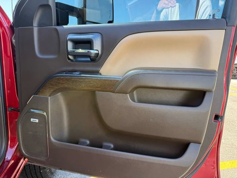 Used 2019 GMC Sierra 3500 Denali w/ Duramax Plus Package AWD/4WD image 28