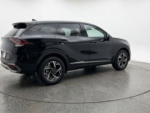 Used 2025 Kia Sportage LX image 9
