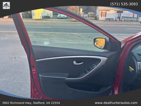 Used 2016 Hyundai Elantra GT FWD image 20
