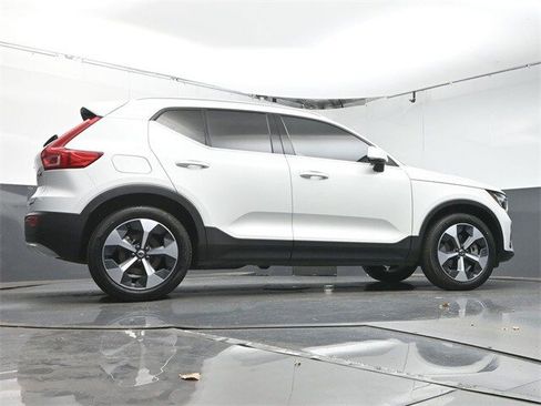 Used 2023 Volvo XC40 B5 Plus w/ Driver Assist Package image 39