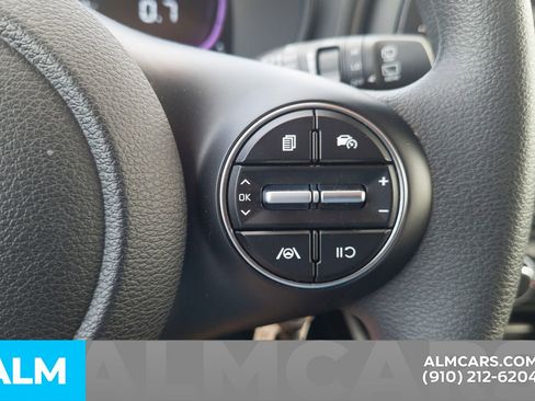 Used 2025 Kia Soul LX w/ LX Technology Package image 27