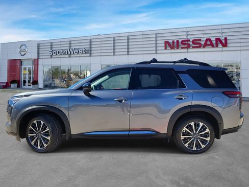 New 2026 Nissan Pathfinder Platinum image 9
