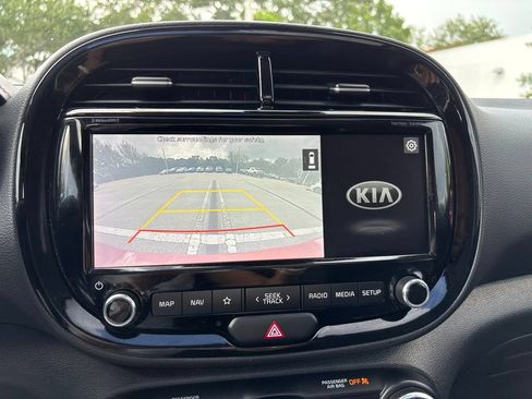 Used 2021 Kia Soul Turbo FWD image 33