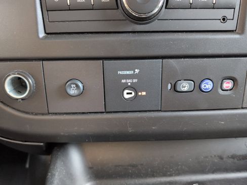 Used 2023 GMC Savana 2500 w/ Driver Convenience Package RWD image 23