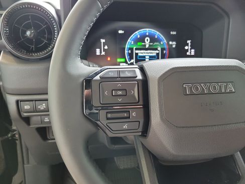 Used 2025 Toyota Land Cruiser 1958 image 17