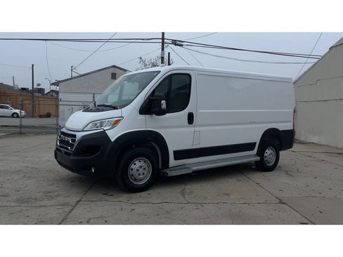Used 2023 RAM ProMaster 2500 image 7
