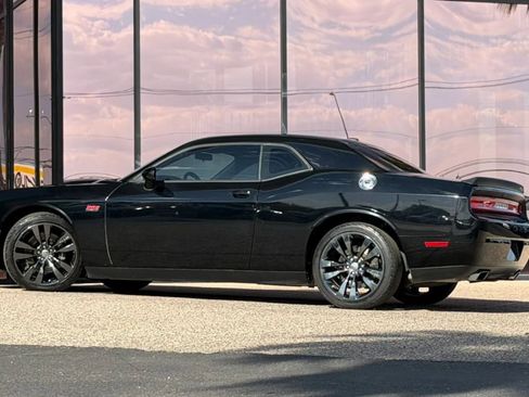 Used 2014 Dodge Challenger SRT8 Core w/ Electronics Convenience Group RWD image 8