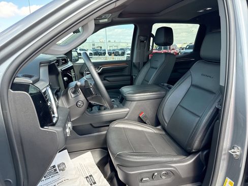 Used 2024 GMC Sierra 1500 Denali w/ Technology Package AWD/4WD image 13