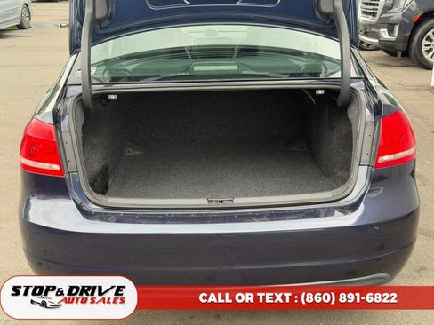 Used 2014 Volkswagen Passat 1.8T SE FWD image 18