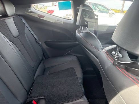 Used 2019 Hyundai Veloster Turbo FWD image 22