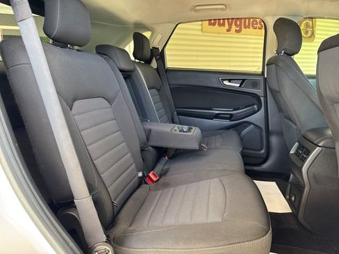 Used 2016 Ford Edge SE image 23