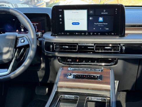 New 2025 Lincoln Aviator Reserve w/ Illumination Package image 17