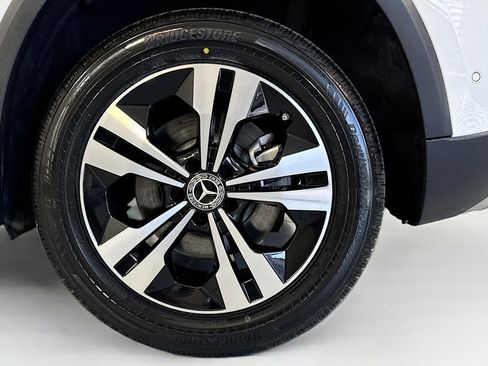 Used 2025 Mercedes-Benz GLA 250 4MATIC w/ Winter Package image 29