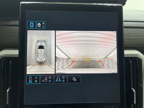 Used 2024 GMC Acadia Denali w/ Super Cruise Package image 15