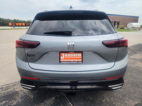 Used 2024 Buick Envision Sport Touring image 5