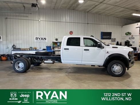 New 2026 RAM 5500 Tradesman AWD/4WD image 2