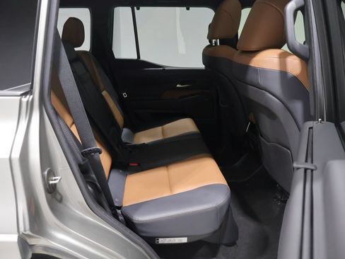 Used 2025 Lexus GX 550 AWD/4WD image 18
