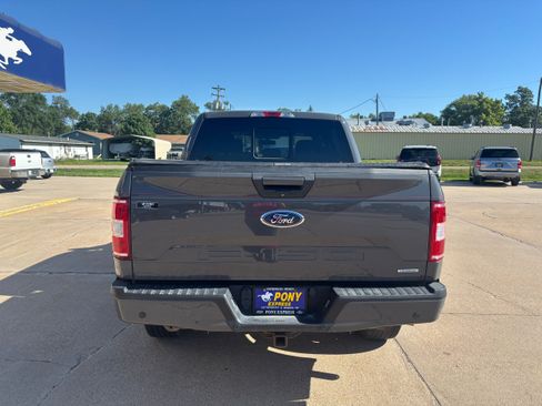 Used 2018 Ford F150 XLT w/ Equipment Group 302A Luxury AWD/4WD image 4