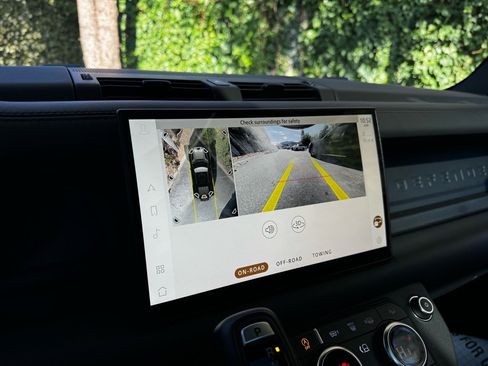 Used 2024 Land Rover Defender 110 V8 image 15