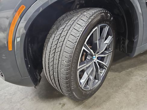 Used 2025 BMW X5 xDrive40i w/ M Sport Package image 34