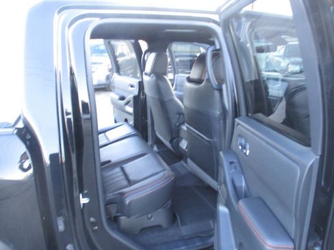 Used 2023 Nissan Frontier PRO-4X w/ Pro-4X Premium Package image 28