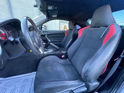 Used 2013 Scion FR-S image 11