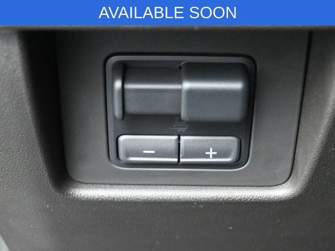 Used 2023 Chevrolet Colorado Z71 w/ Z71 Convenience Package 2 image 15