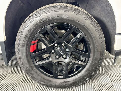 Used 2021 Chevrolet Silverado 1500 RST w/ Redline Edition AWD/4WD image 29