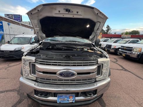 Used 2017 Ford F550 4x4 Crew Cab Super Duty image 19