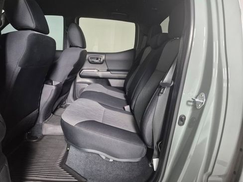 Certified 2023 Toyota Tacoma TRD Sport AWD/4WD image 31