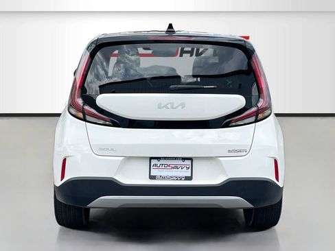 Used 2025 Kia Soul EX FWD image 6