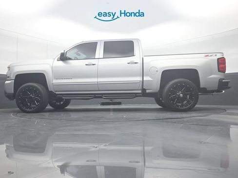 Used 2017 Chevrolet Silverado 1500 LT w/ All Star Edition AWD/4WD image 29
