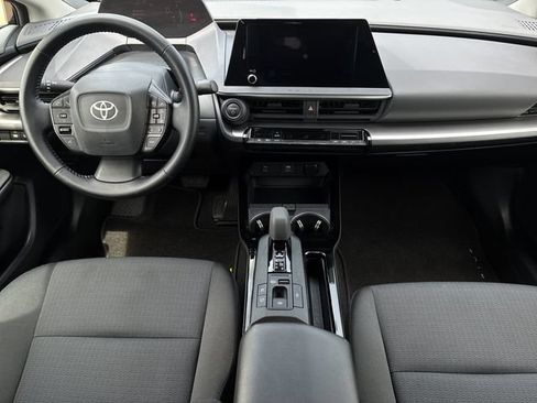 Used 2026 Toyota Prius LE FWD image 9