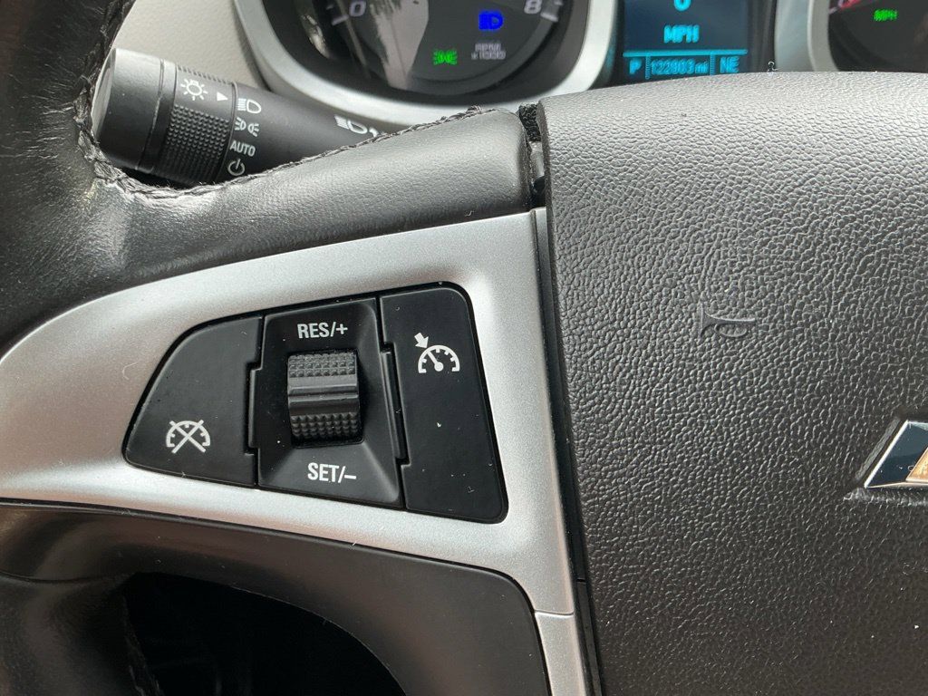 Used 2012 Chevrolet Equinox LT w/ Driver Convenience Package AWD/4WD image 23